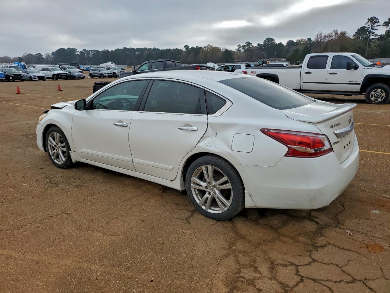 2013 NISSAN ALTIMA 3.5S photo 2