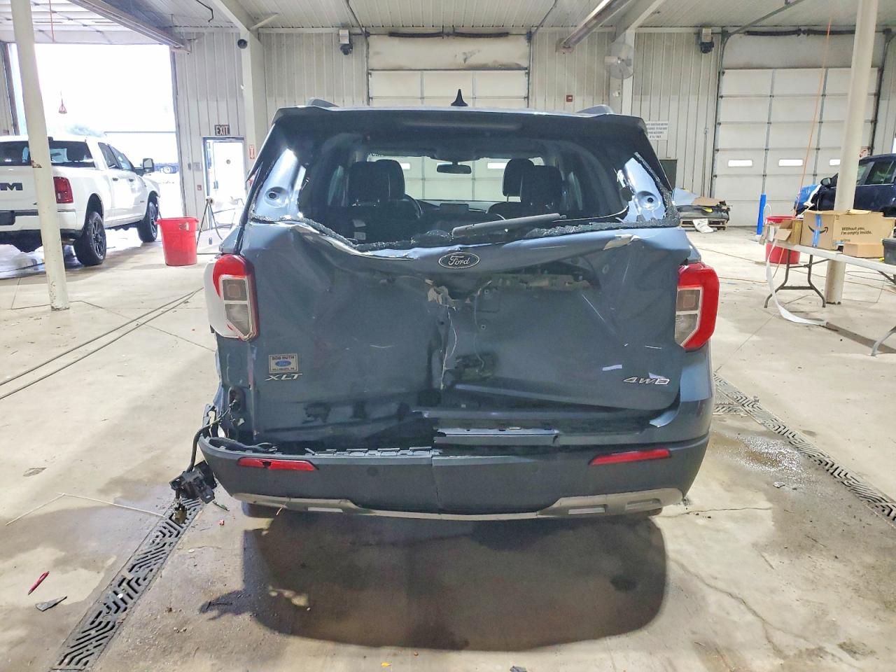 2021 FORD EXPLORER XLT photo 6