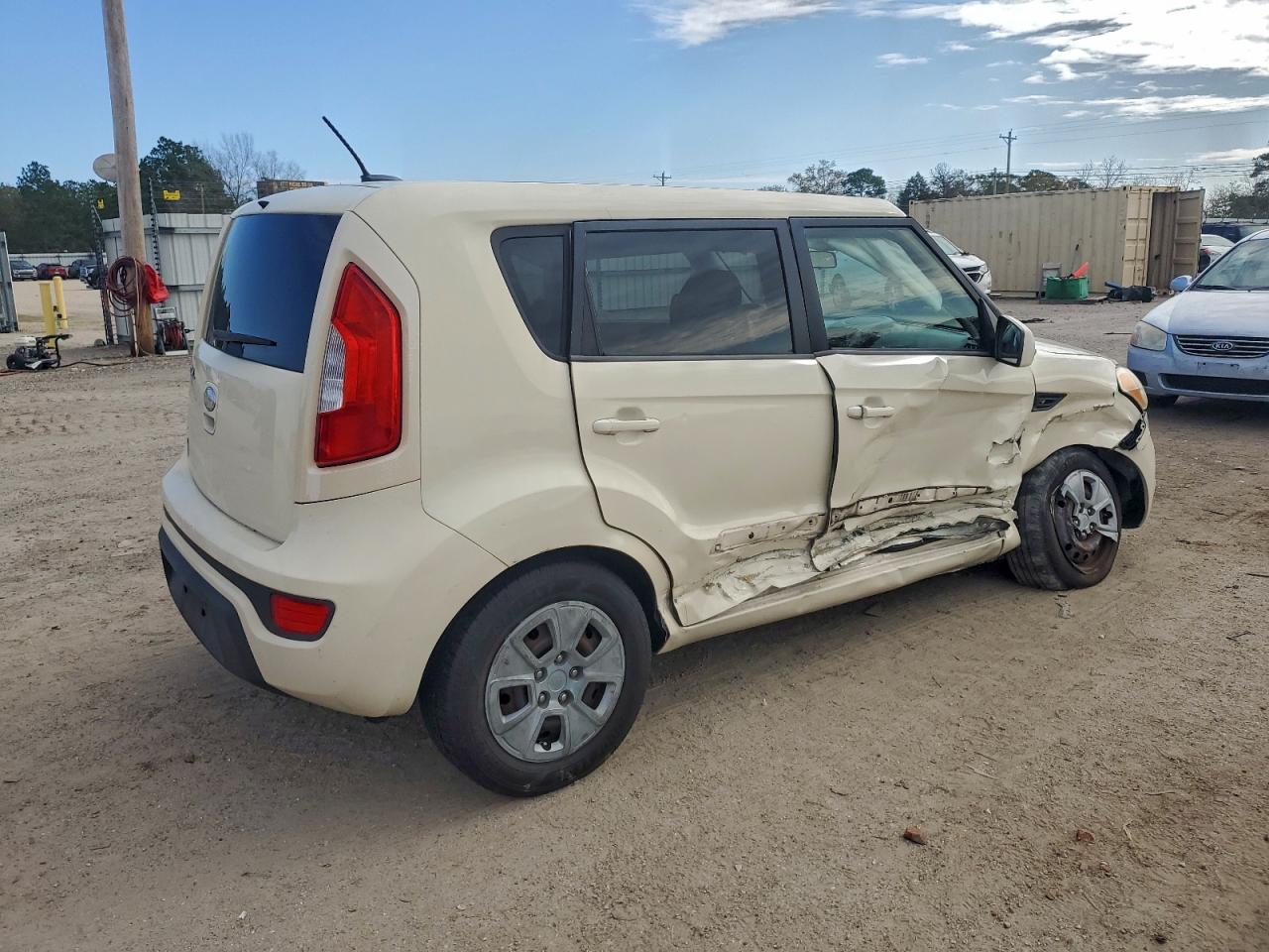 2013 KIA SOUL photo 3
