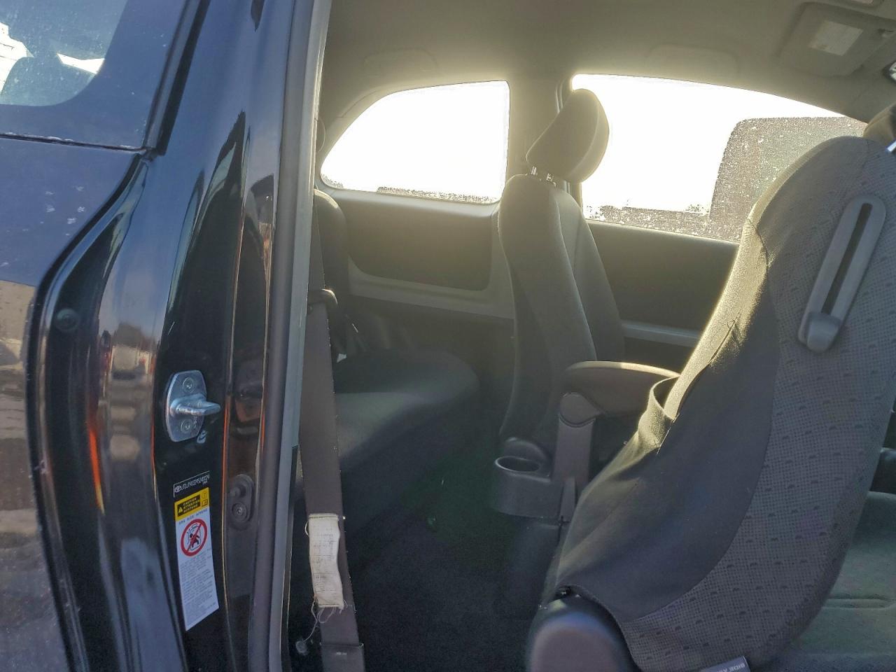 2009 TOYOTA YARIS photo 10