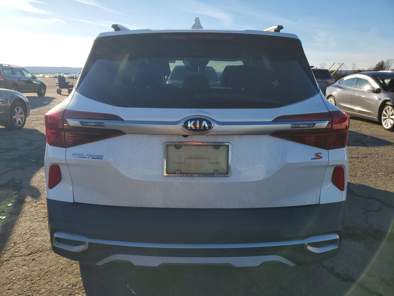 2021 KIA SELTOS S photo 6
