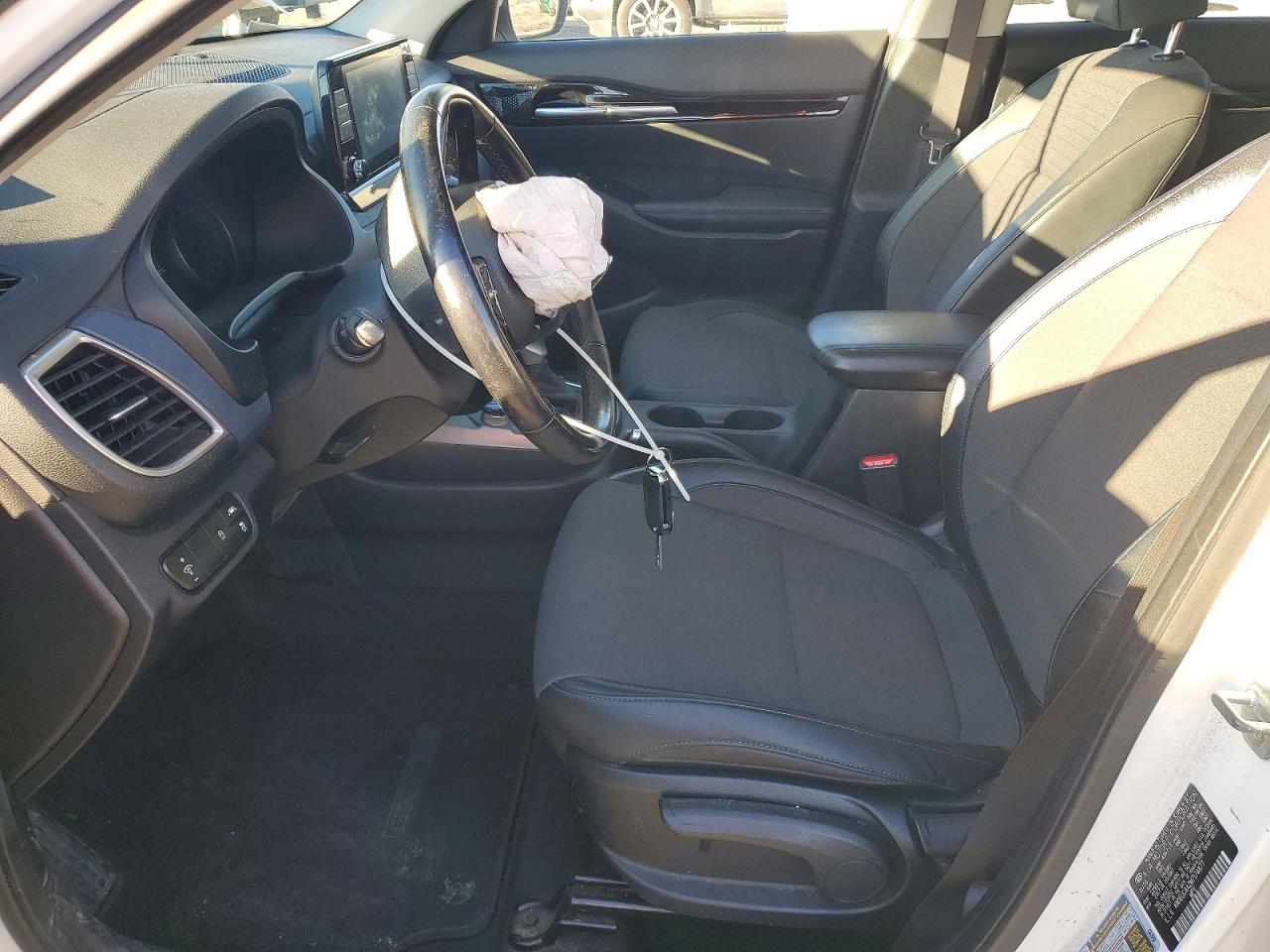 2021 KIA SELTOS S photo 7