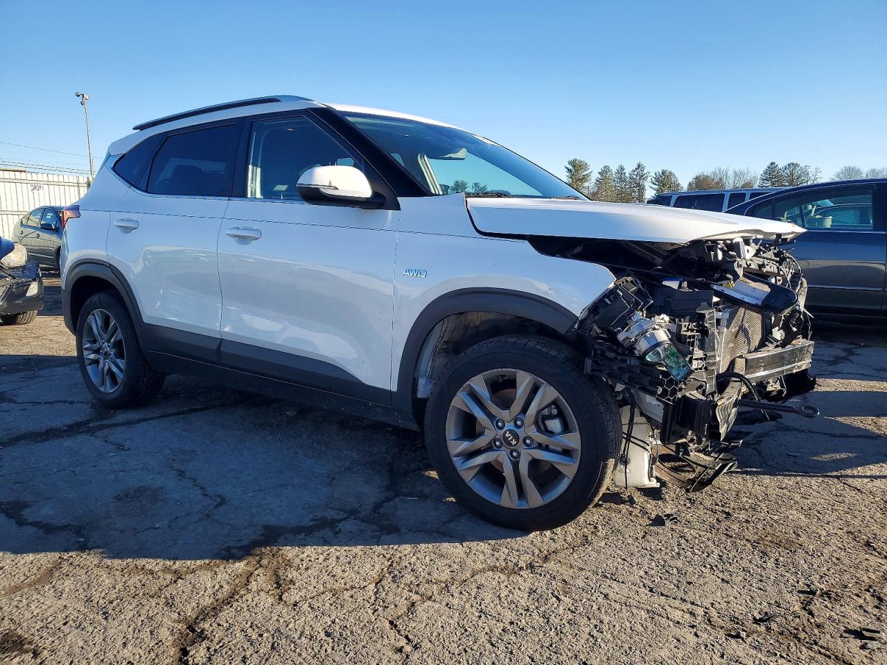 2021 KIA SELTOS S photo 4