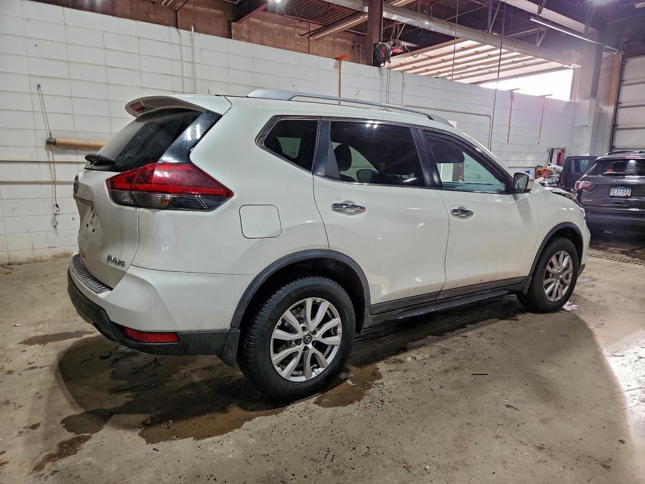 2018 NISSAN ROGUE S photo 3