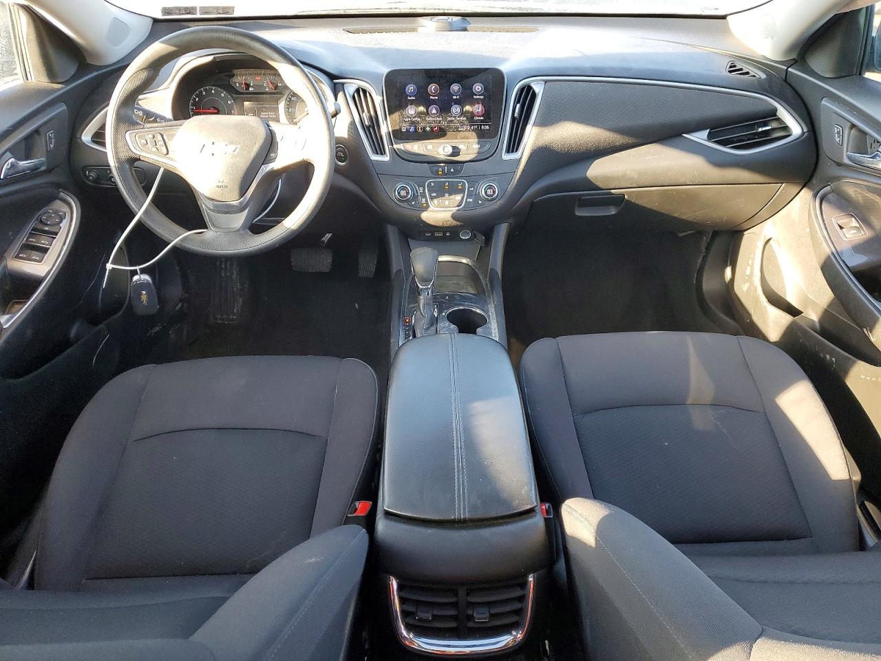 2022 CHEVROLET MALIBU LT photo 8