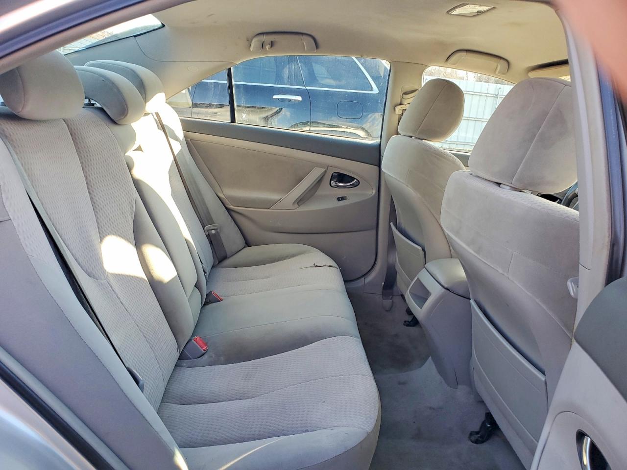 2010 TOYOTA CAMRY BASE photo 10