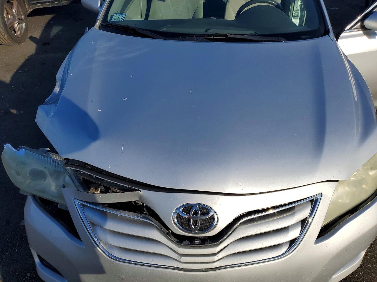 2010 TOYOTA CAMRY BASE photo 11