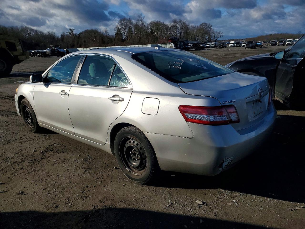 2010 TOYOTA CAMRY BASE photo 2