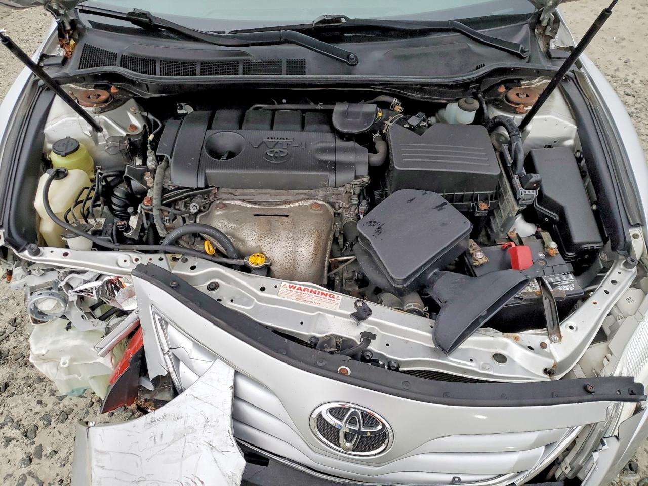 2010 TOYOTA CAMRY BASE photo 31
