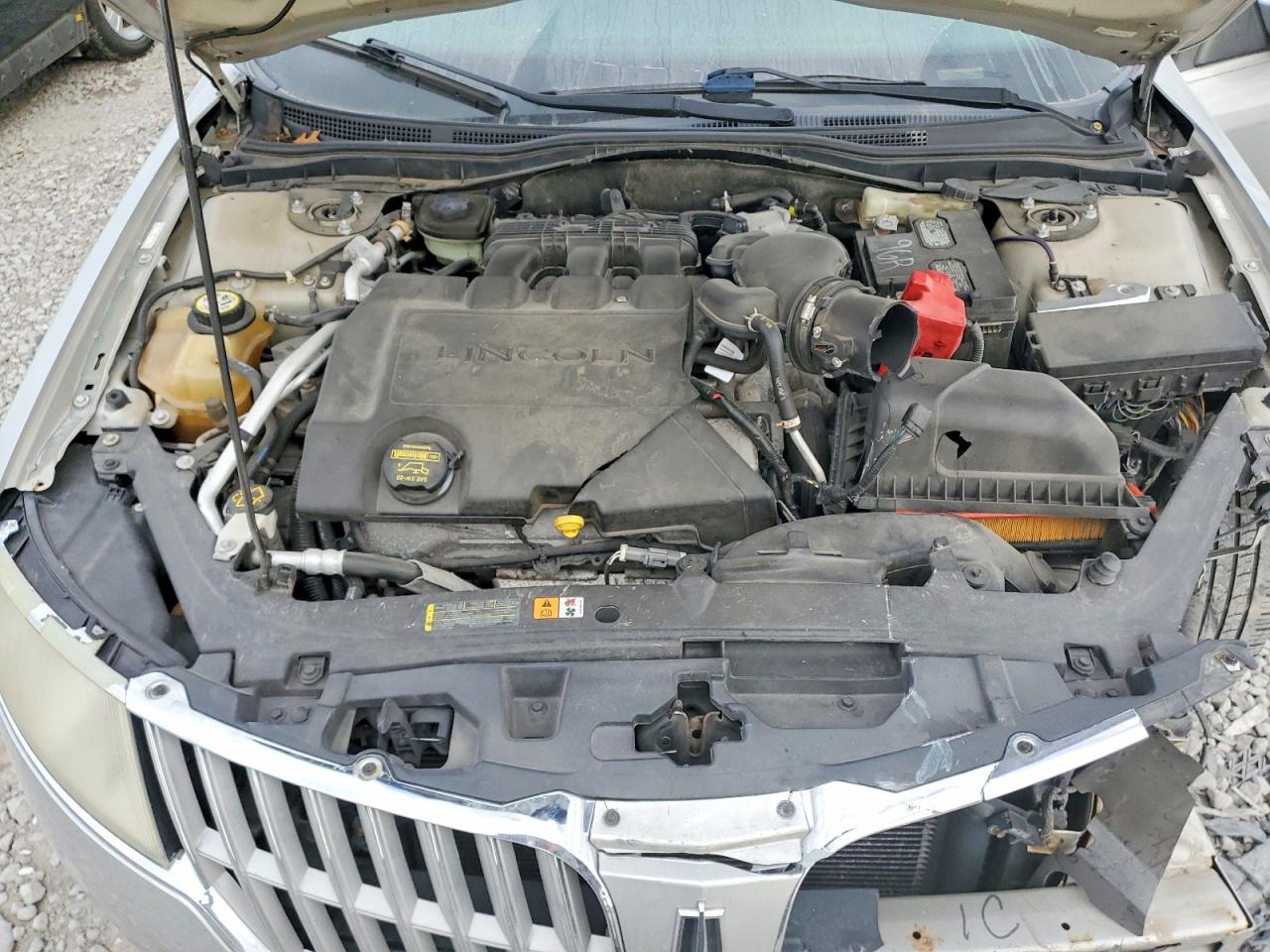 2010 LINCOLN MKZ photo 11