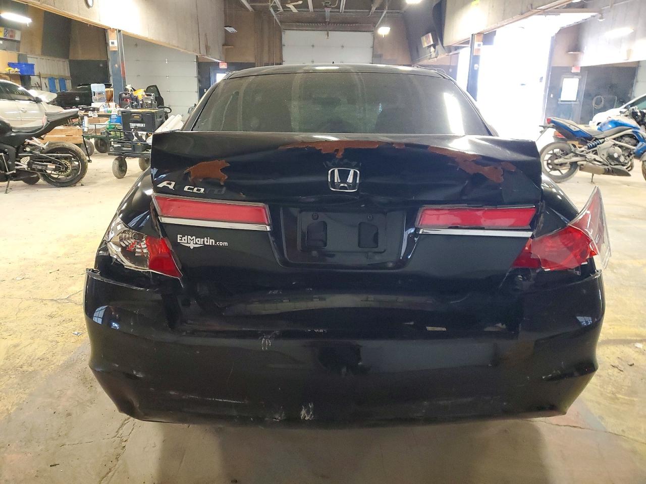 2012 HONDA ACCORD LX photo 6