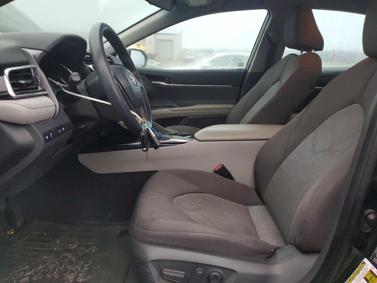 2018 TOYOTA CAMRY L photo 7