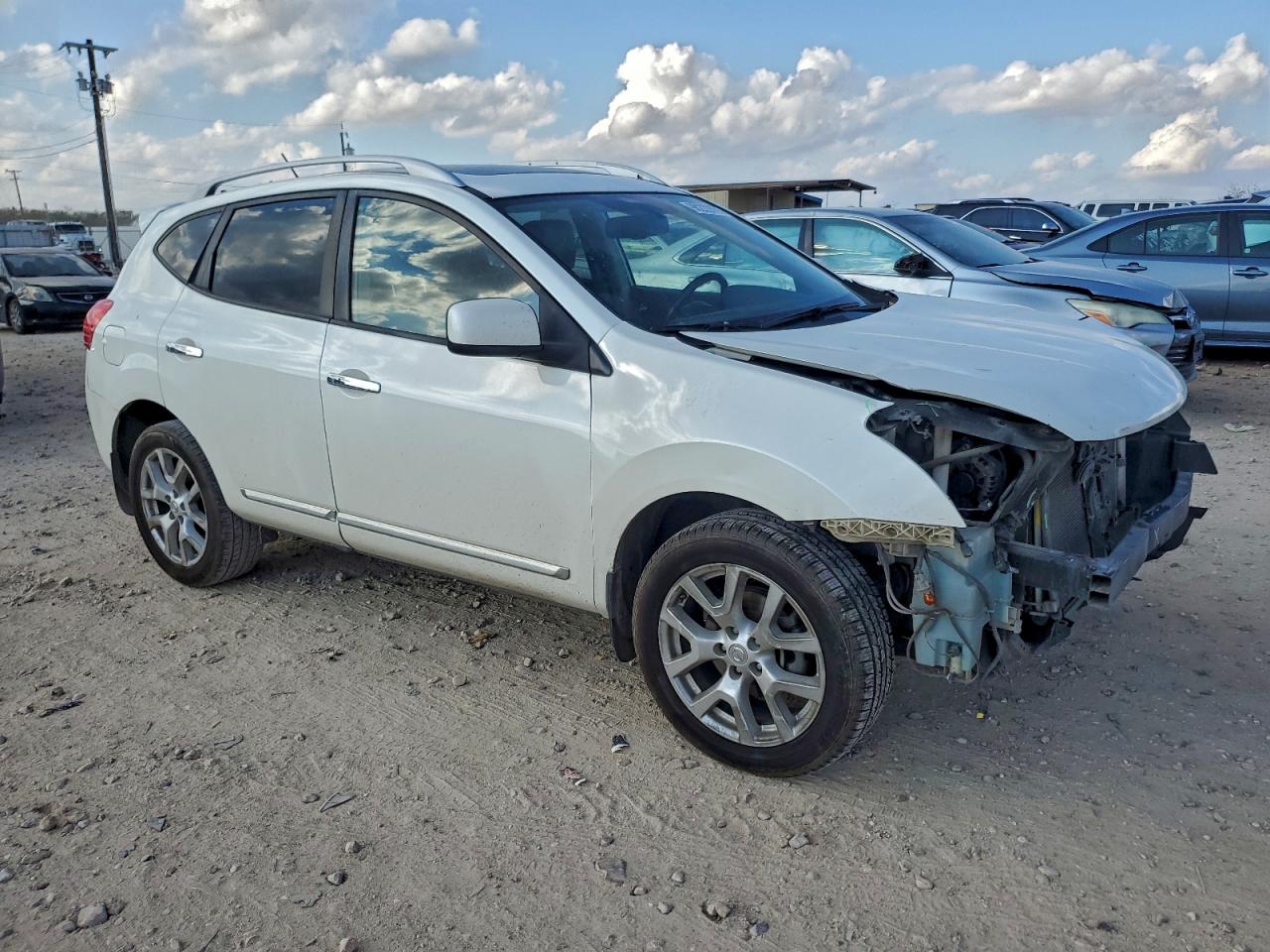 2011 NISSAN ROGUE S photo 4