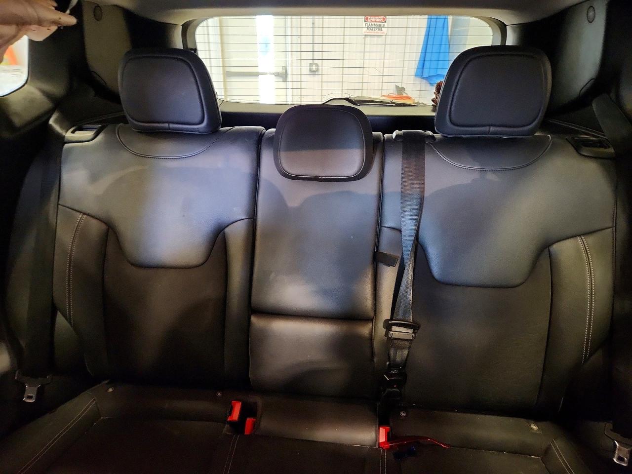 2017 JEEP RENEGADE TRAILHAWK photo 10