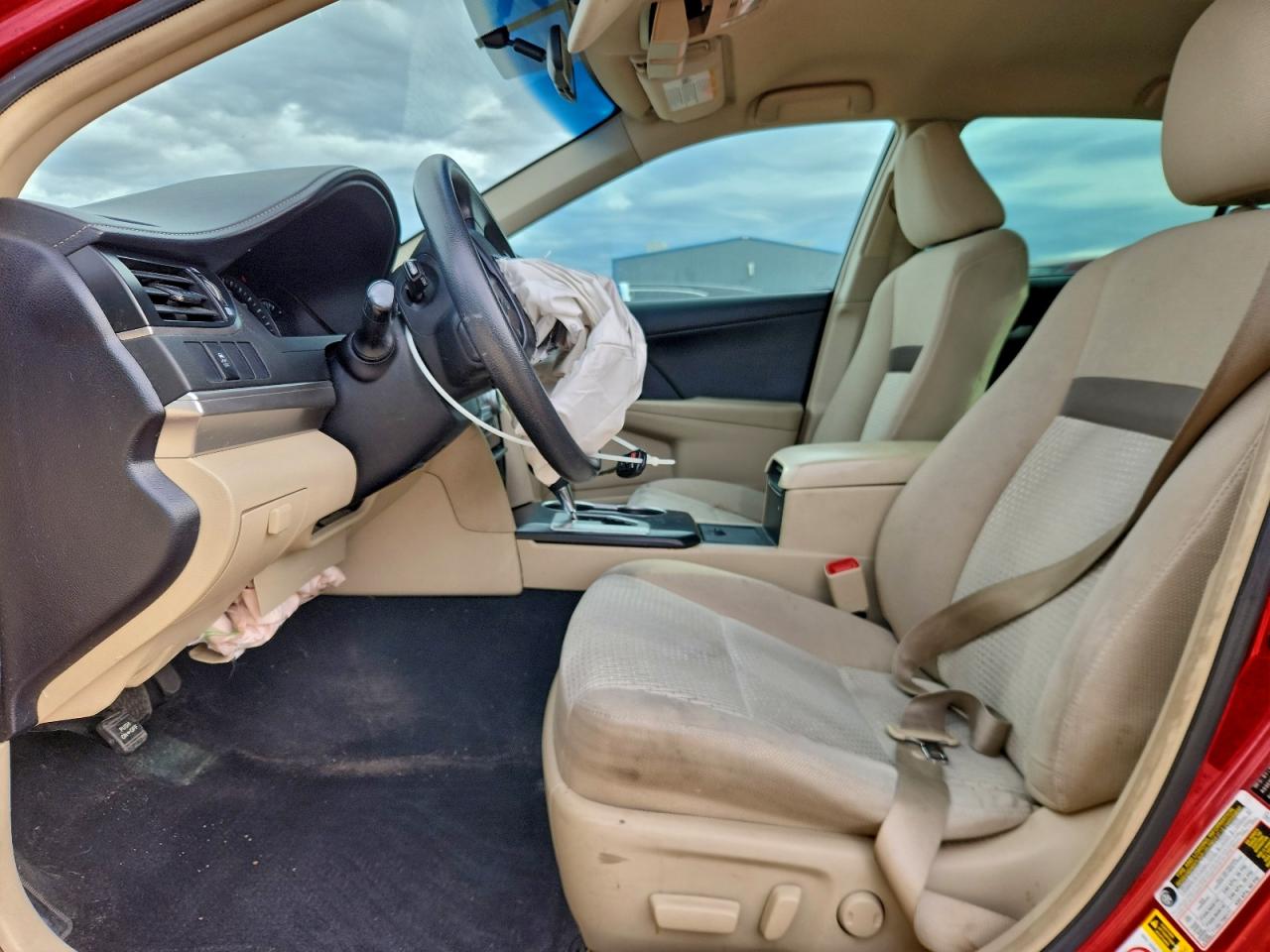 2013 TOYOTA CAMRY L photo 7