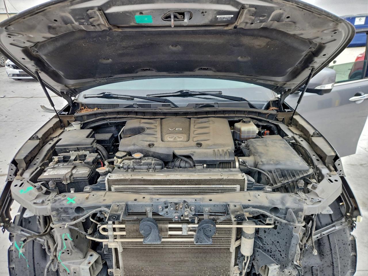 2017 INFINITI QX80 BASE photo 12