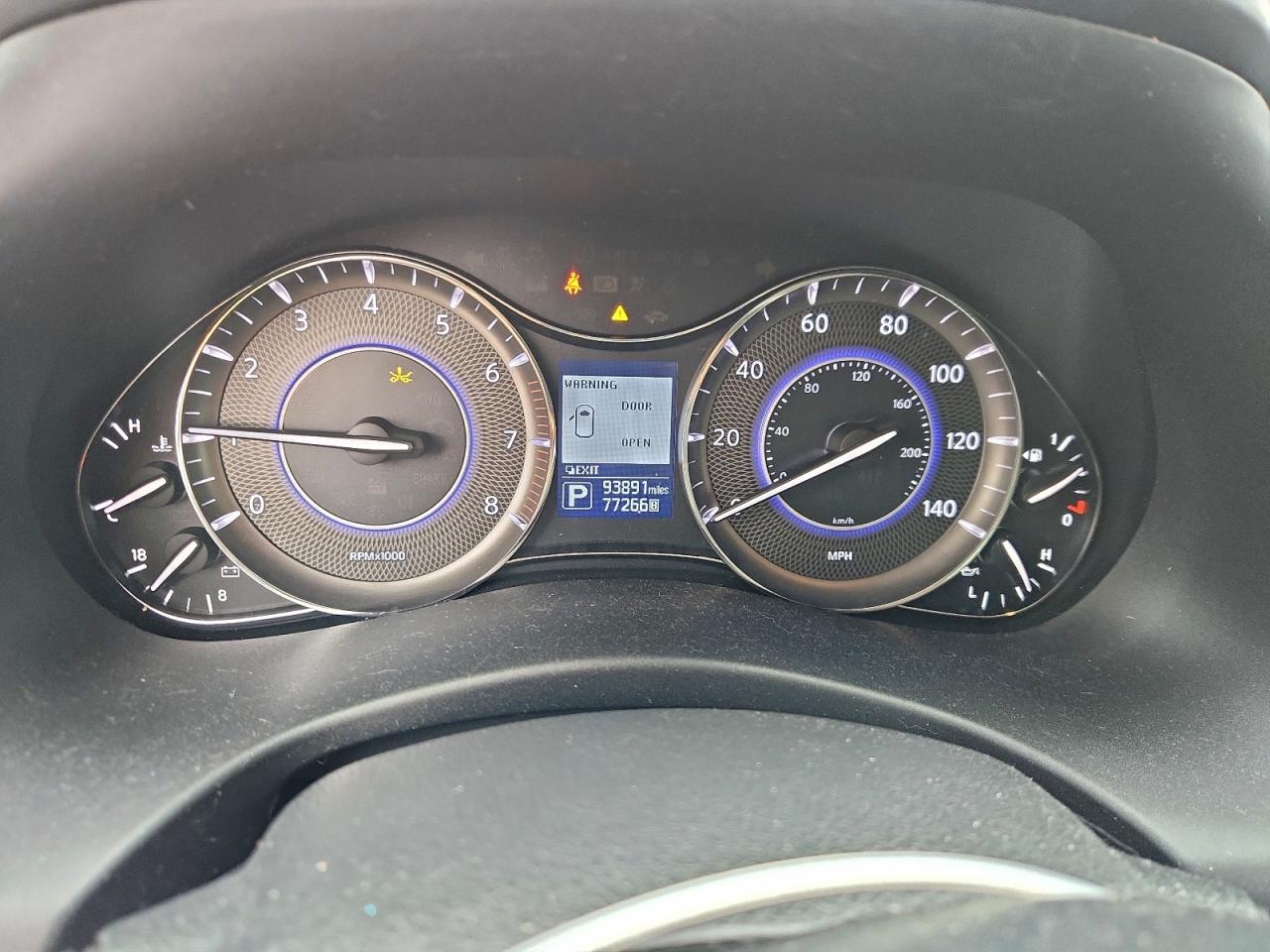 2017 INFINITI QX80 BASE photo 9