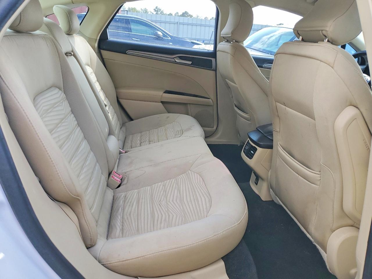 2016 FORD FUSION SE photo 10