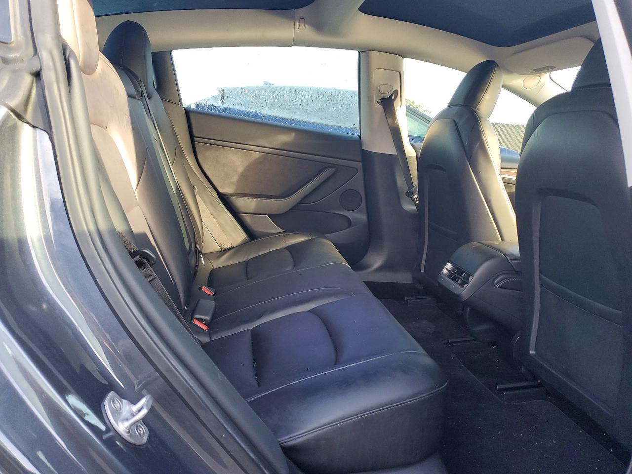 2022 TESLA MODEL 3 photo 10