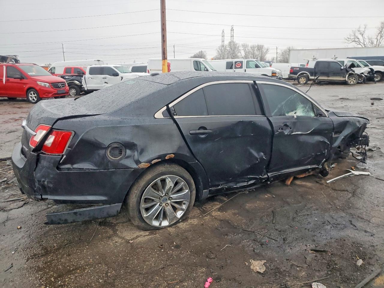 2010 FORD TAURUS LIMITED photo 3