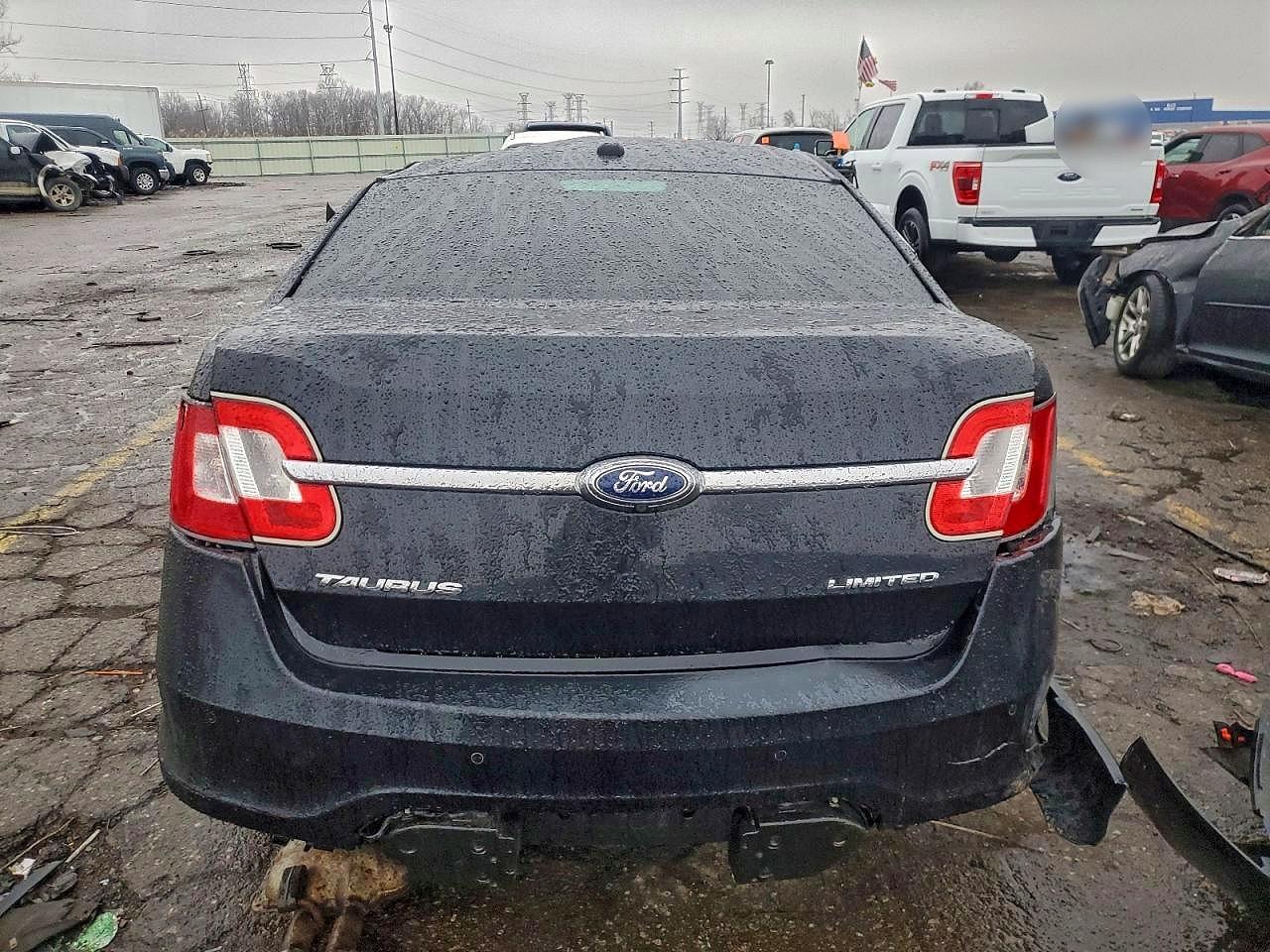 2010 FORD TAURUS LIMITED photo 6