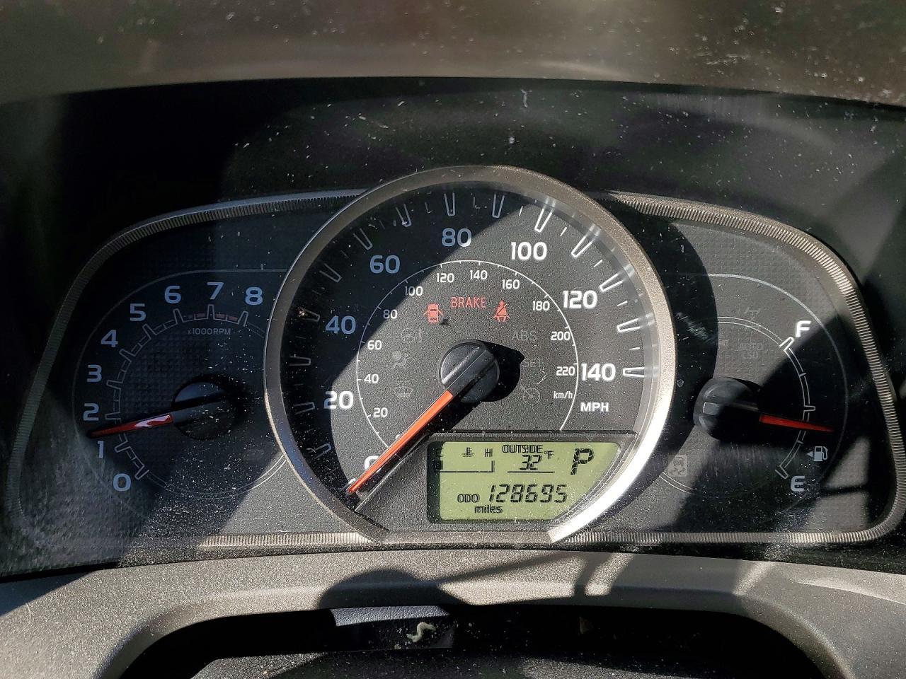 2013 TOYOTA RAV4 LE photo 9
