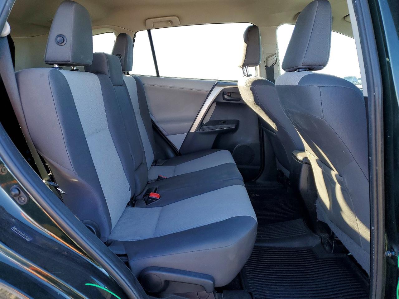2013 TOYOTA RAV4 LE photo 11