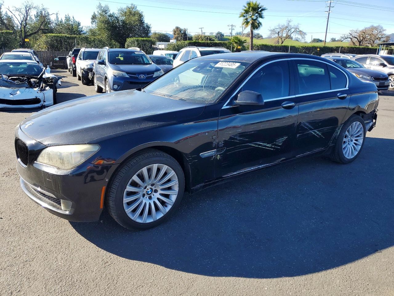 2012 BMW 750
