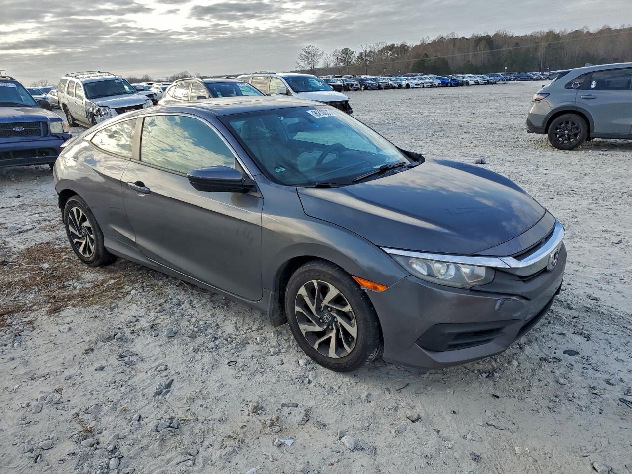 2016 HONDA CIVIC LX photo 4