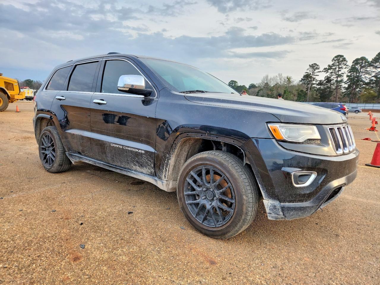 2015 JEEP GRAND CHEROKEE LIMITED photo 4