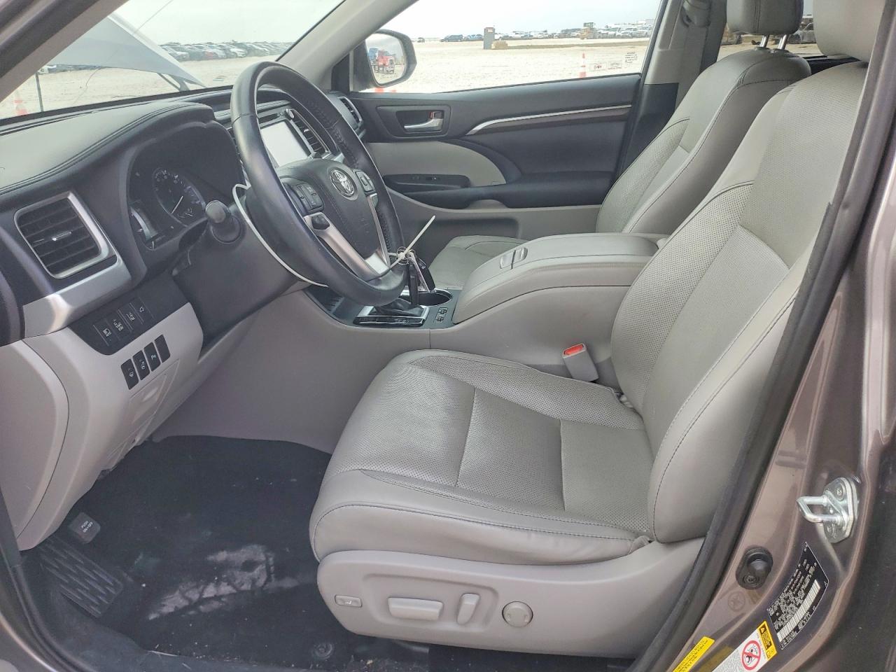 2016 TOYOTA HIGHLANDER LIMITED photo 7
