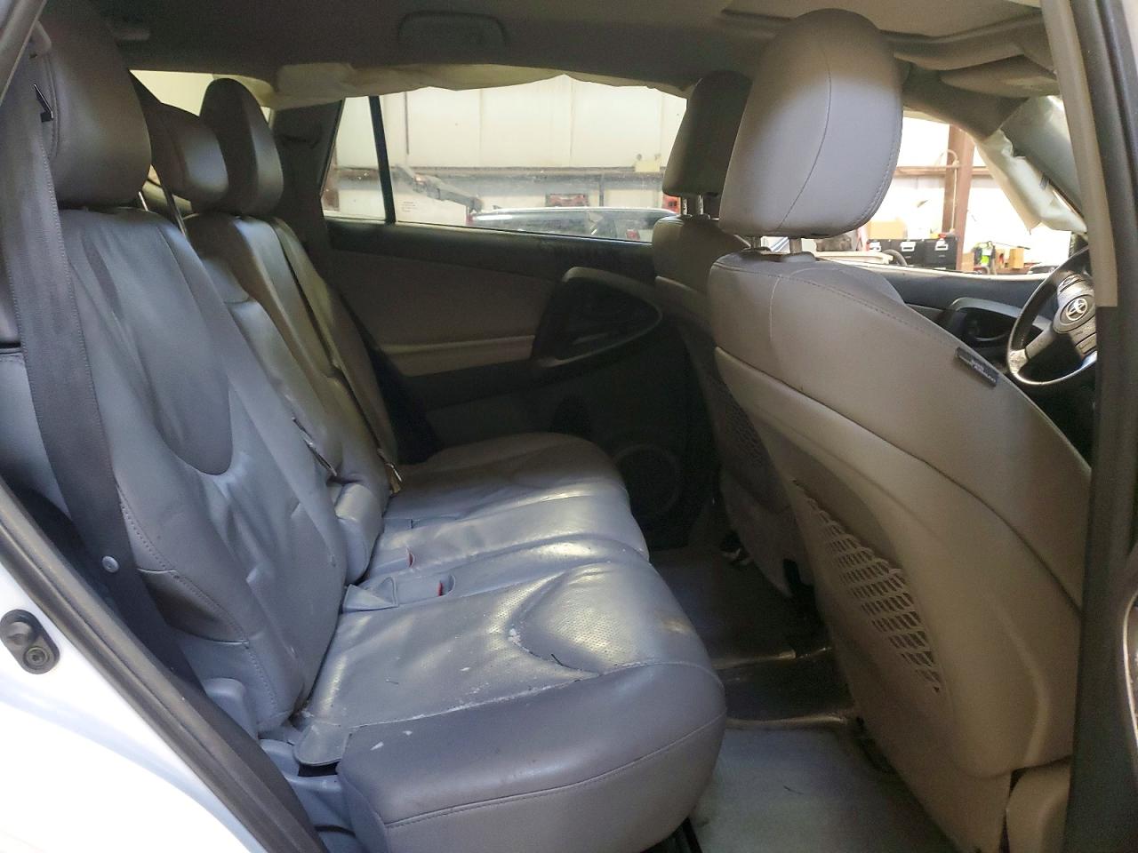 2012 TOYOTA RAV4 LIMITED photo 11