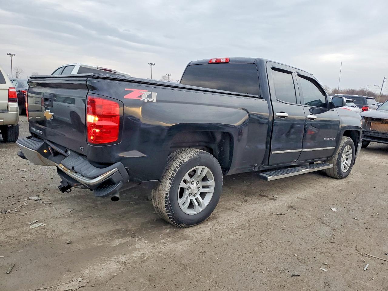 2015 CHEVROLET SILVERADO K1500 LT photo 3