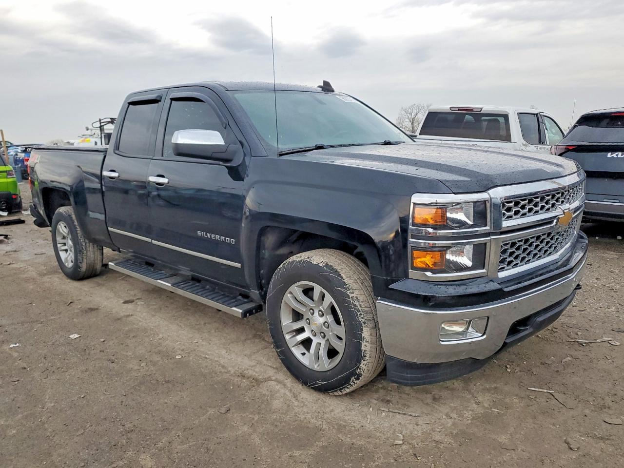 2015 CHEVROLET SILVERADO K1500 LT photo 4