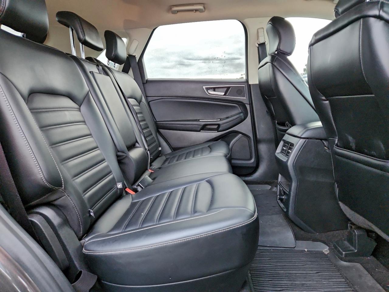 2019 FORD EDGE SEL photo 11