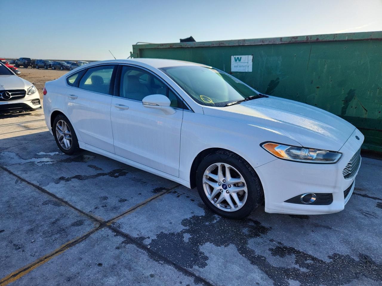 2015 FORD FUSION SE photo 4