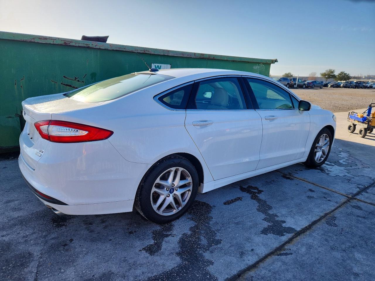 2015 FORD FUSION SE photo 3