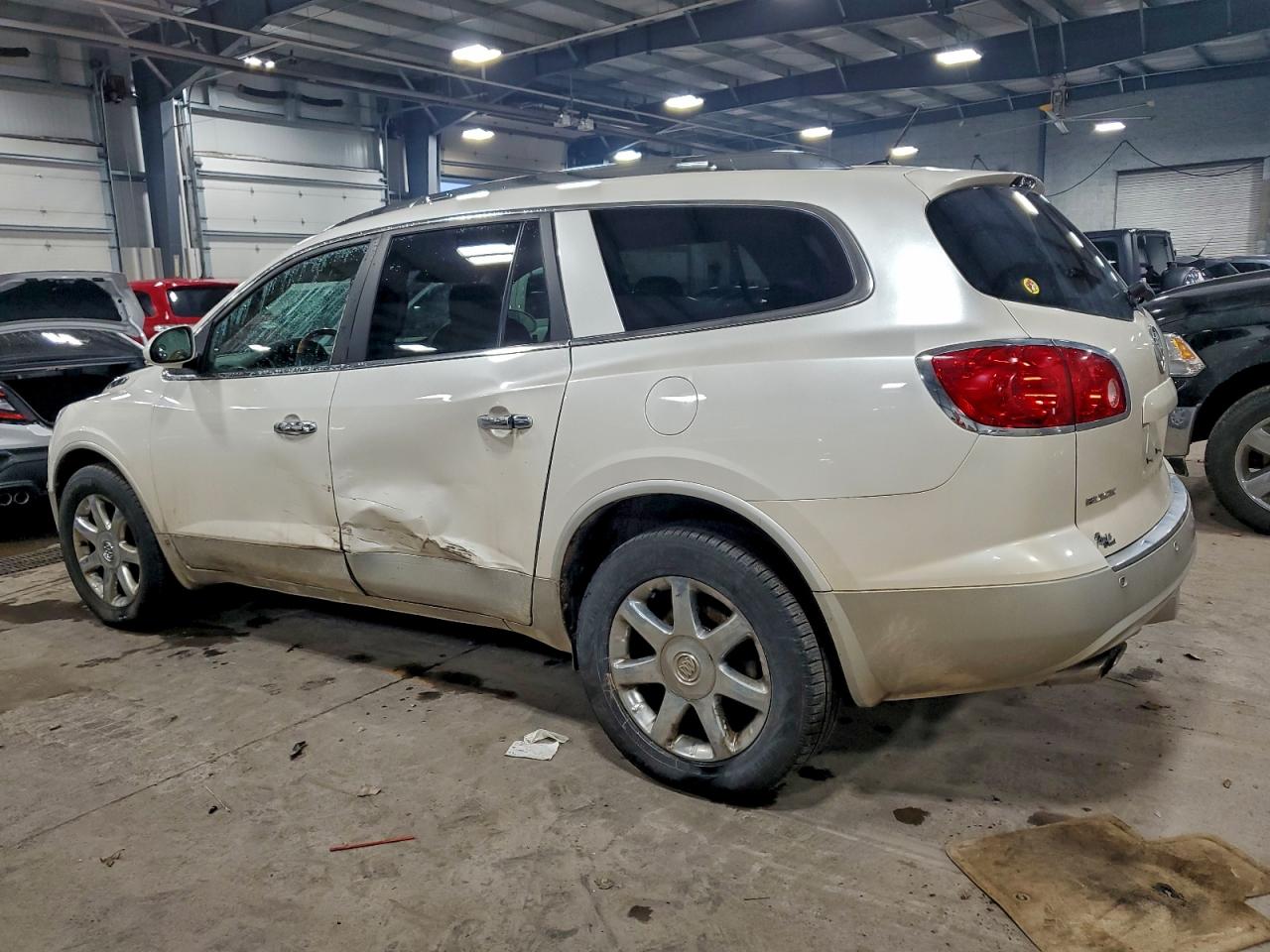 2009 BUICK ENCLAVE CXL photo 2