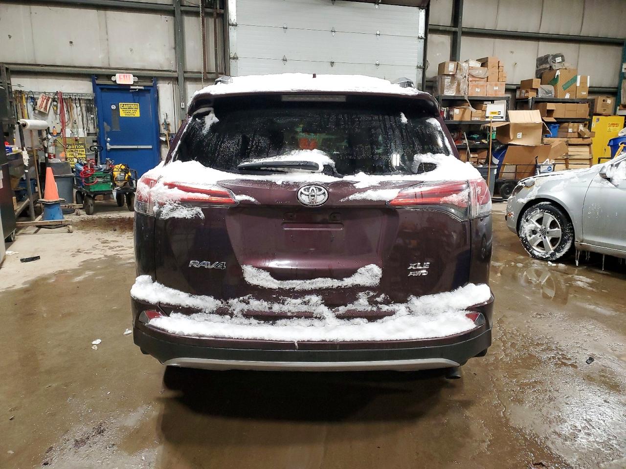 2018 TOYOTA RAV4 ADVENTURE photo 6