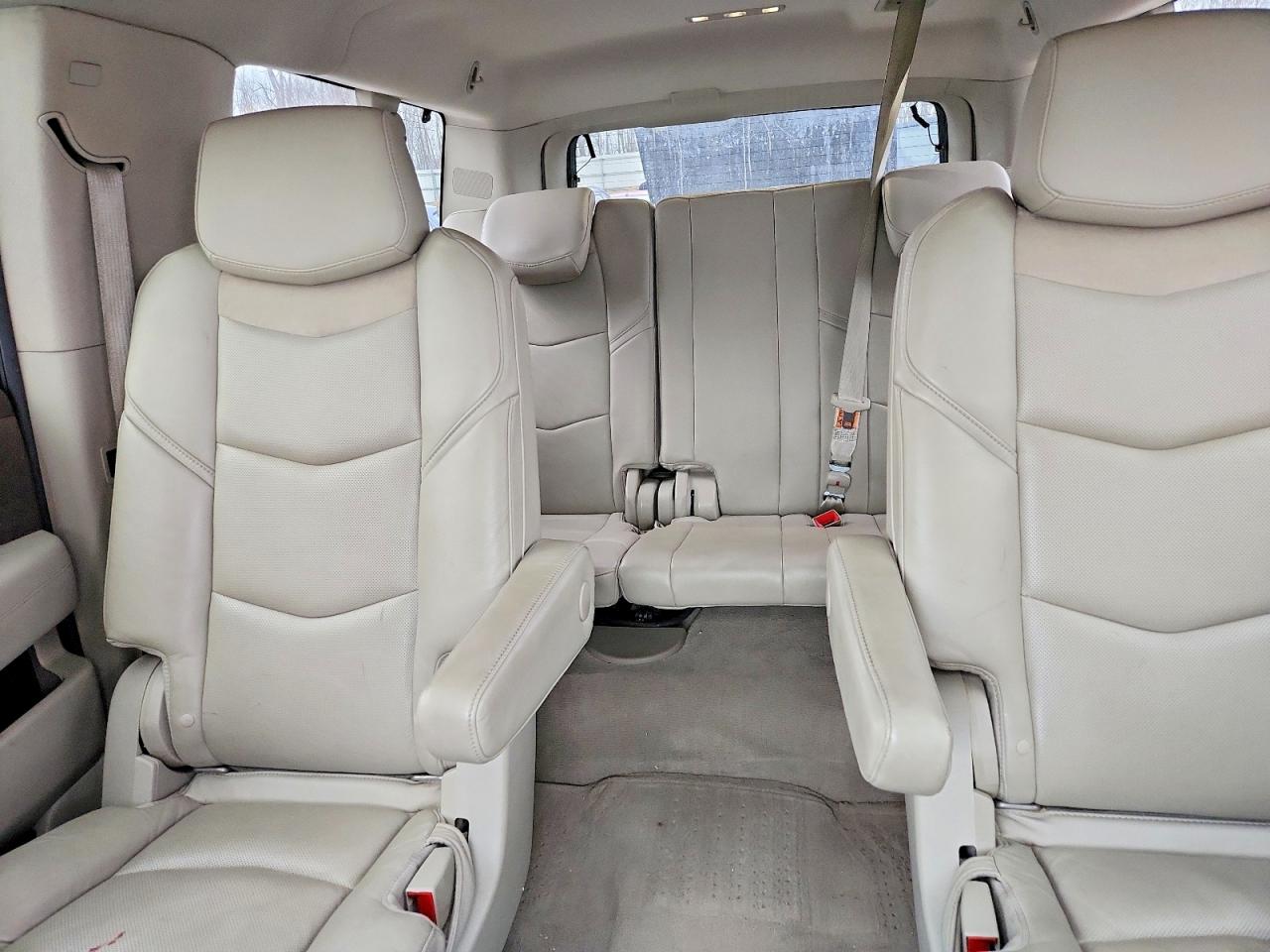 2016 CADILLAC ESCALADE ESV LUXURY photo 28
