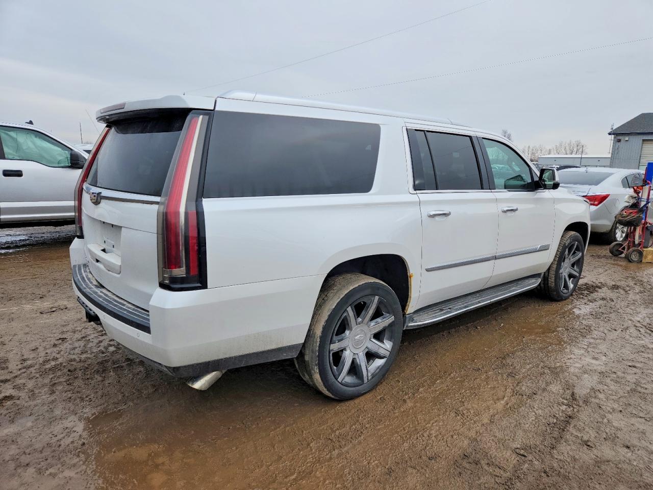 2016 CADILLAC ESCALADE ESV LUXURY photo 7