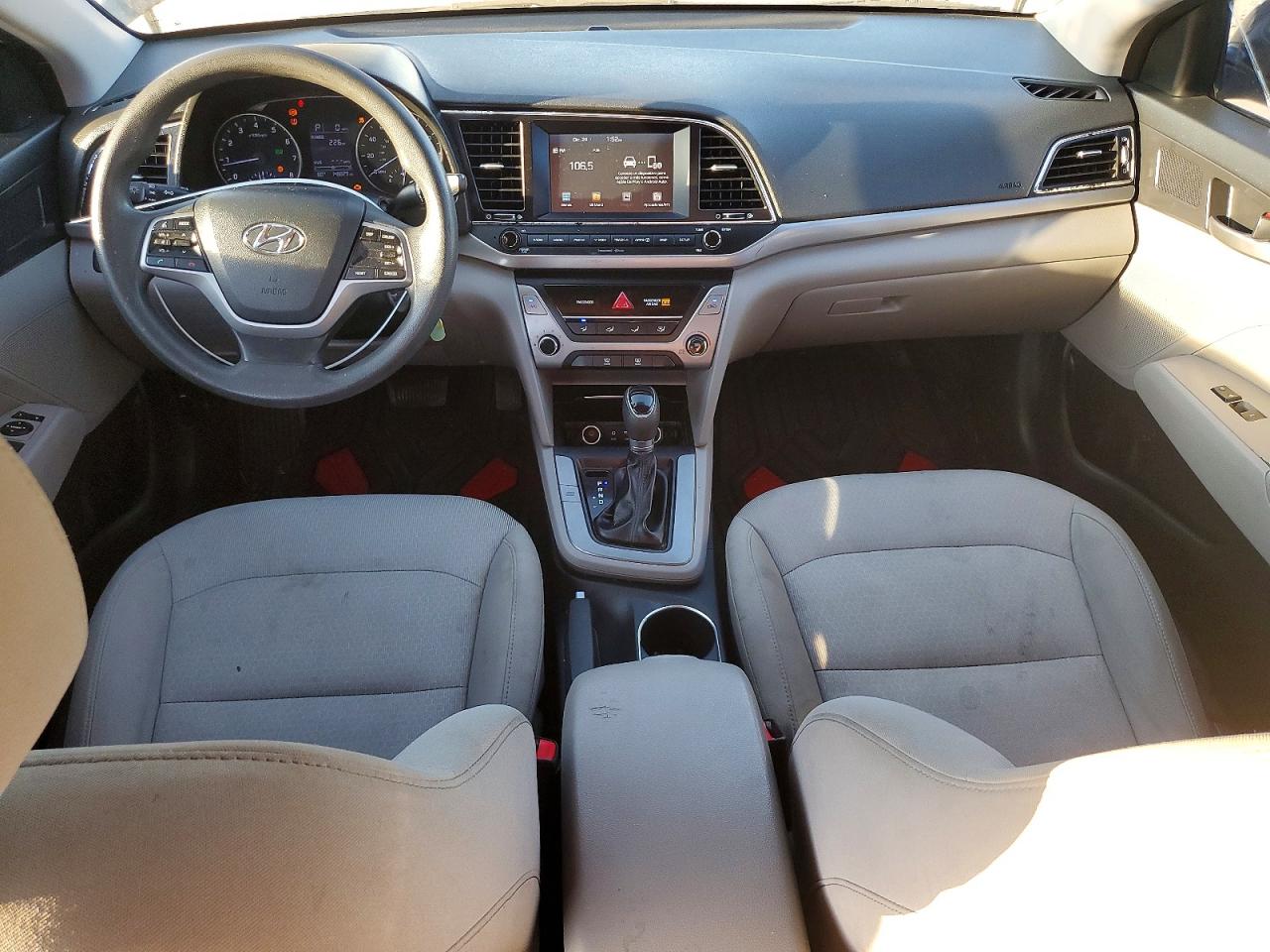 2017 HYUNDAI ELANTRA SE photo 15