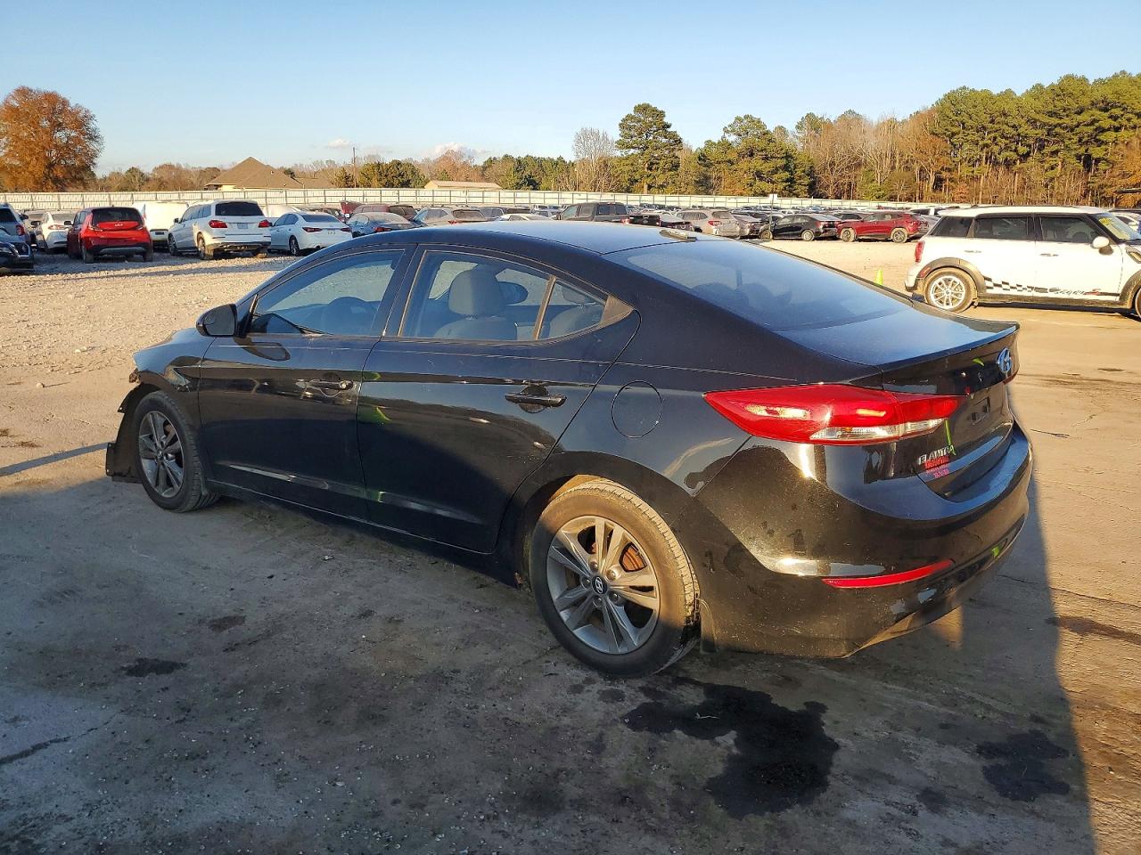 2017 HYUNDAI ELANTRA SE photo 3
