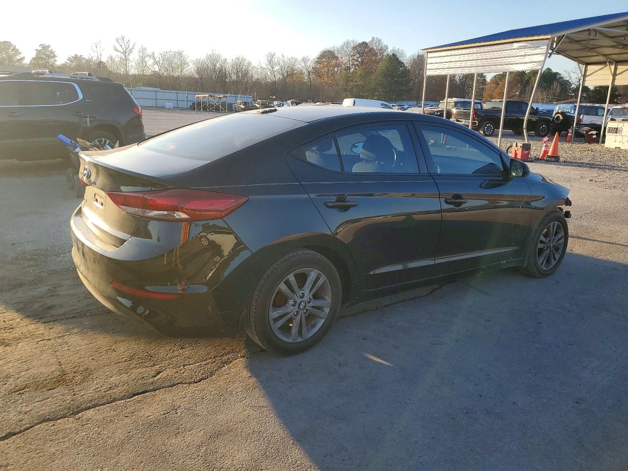 2017 HYUNDAI ELANTRA SE photo 5