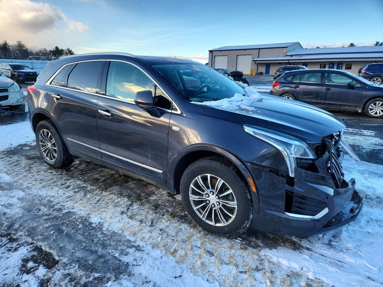 2017 CADILLAC XT5 LUXURY photo 4