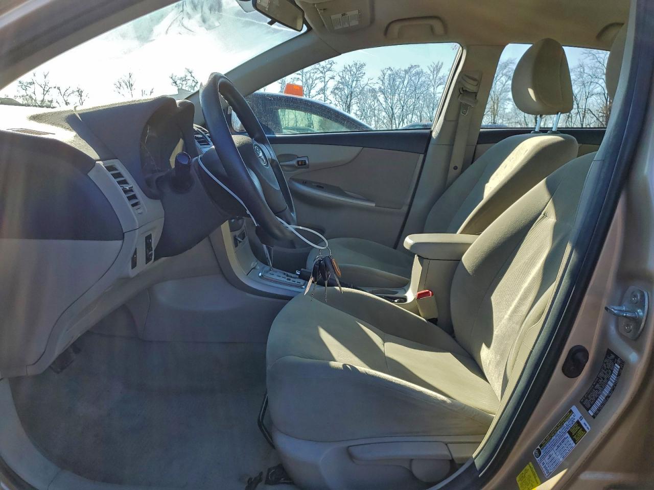 2011 TOYOTA COROLLA BASE photo 13