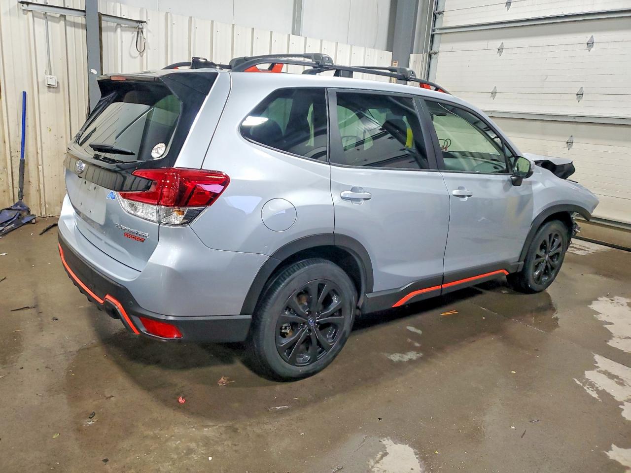 2024 SUBARU FORESTER SPORT photo 3