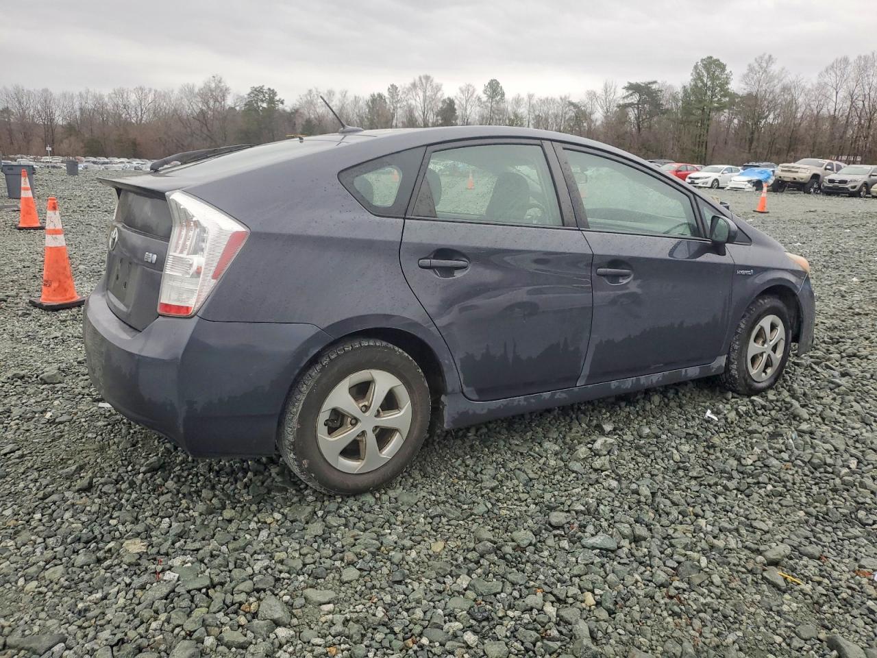 2010 TOYOTA PRIUS photo 3