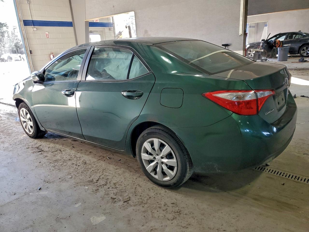 2016 TOYOTA COROLLA L photo 2