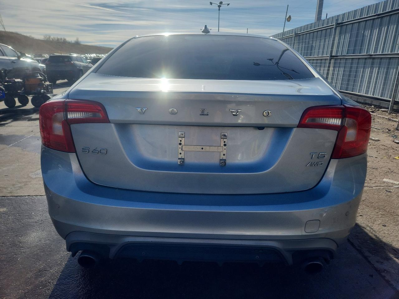 2018 VOLVO S60 DYNAMIC photo 11
